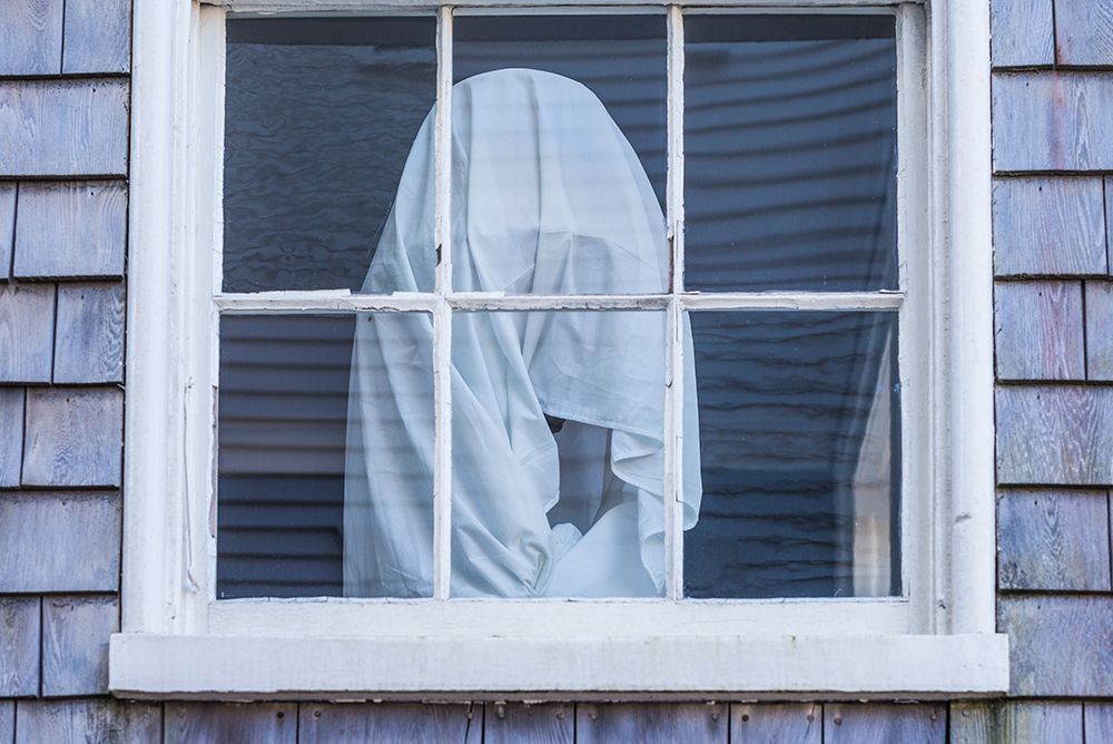 USA-Massachusetts-Nantucket Island. Nantucket Town-wrapped shape in window